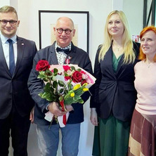 Medal Gloria Artis dla bydgoskiego fotografika. Ceremonia wręczenia