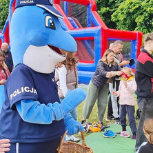 Policjanci na festynie. Polfinek dostarczył moc radości