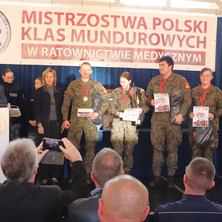 Młodzi ratownicy w akcji.  IV Mistrzostwa Klas Mundurowych w Koronowie